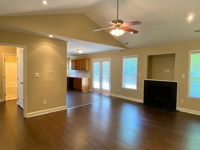 230 Summit Dr — Photo 5
