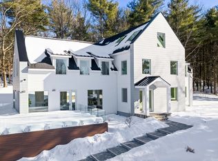 7 Whipple Rd, Lexington, MA 02420