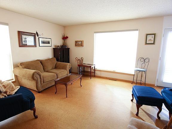4th image of 2258 Papago Dr