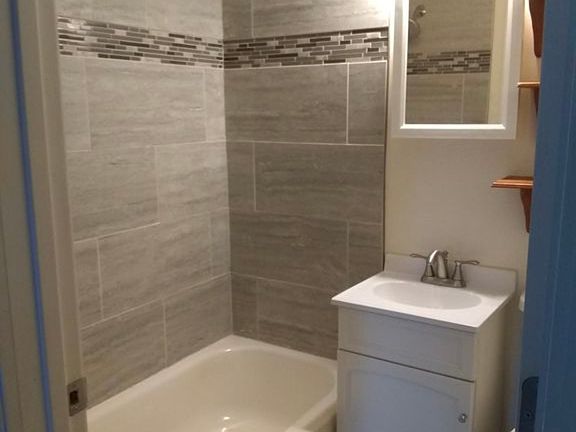 4th image of 5016 Indianapolis Blvd #2F