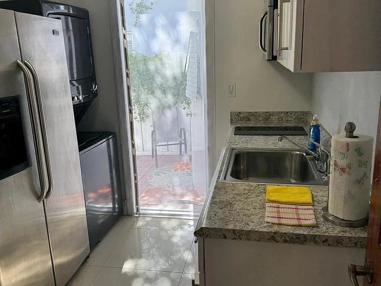 5341 SW 10th St — Photo 14