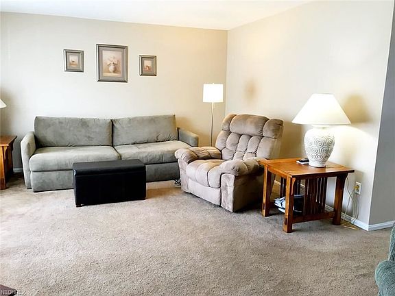 2nd image of 4559 E 49th St