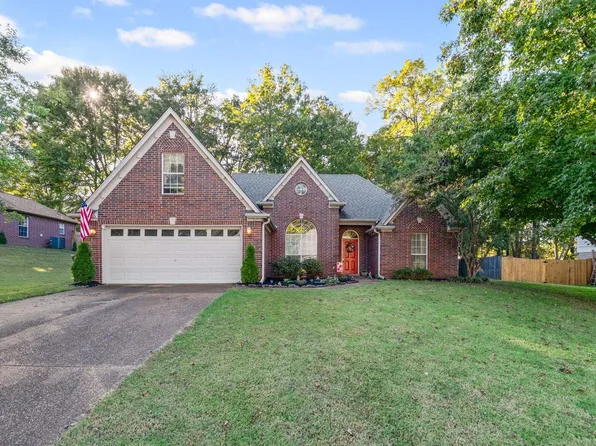 245 Oaksedge Dr, Oakland, TN 38060