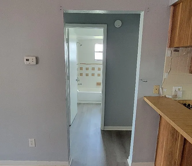 4650 Victoria Rd — Photo 18