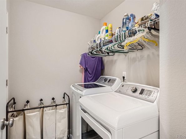 aurora-colorado-295017574 picture