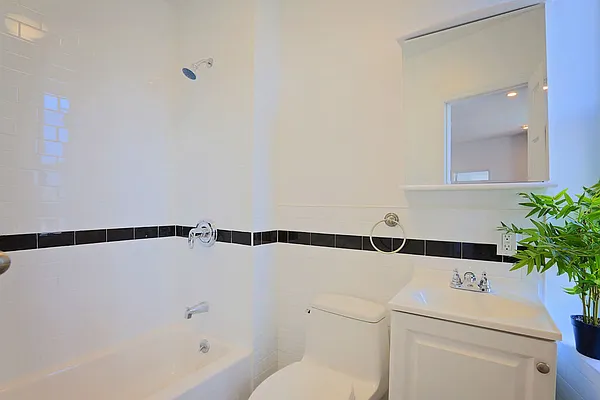 Rented by The InHouse Group | media 15