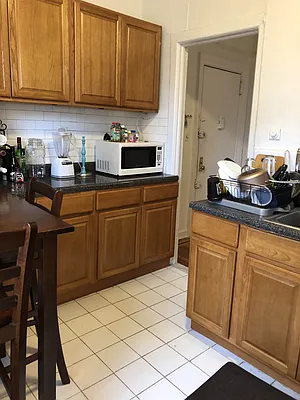 Rented by Urban Real Estate Property Group Inc | media 8