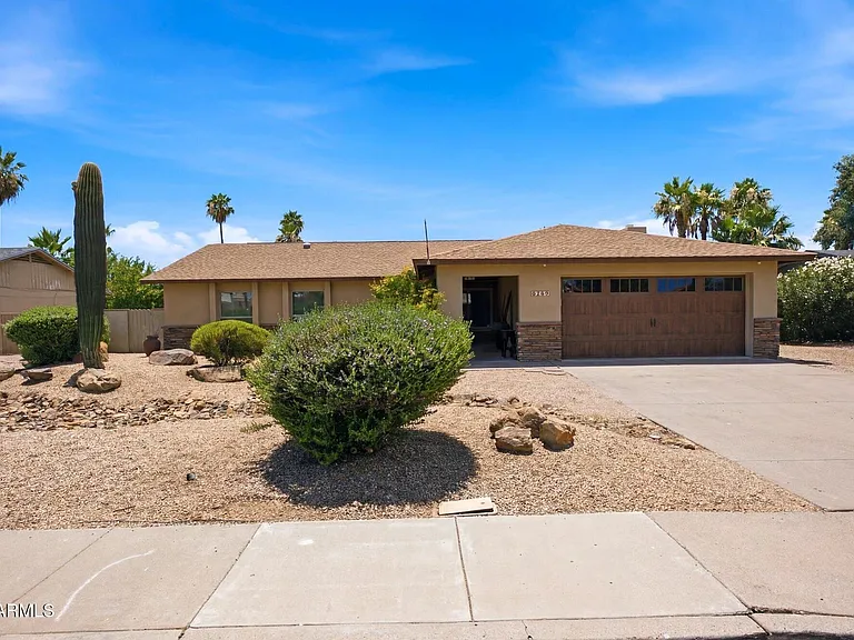 6259 E Acoma Dr — Photo 1