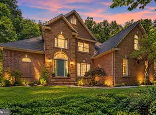 661 Hunters Ln, Lewisberry, PA 17339