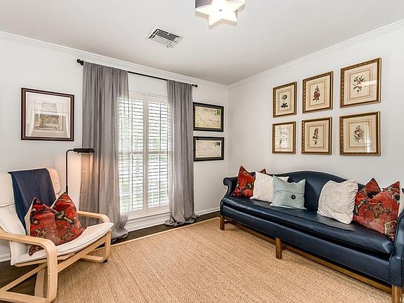 5th image of 3014 Hill Hedge Dr