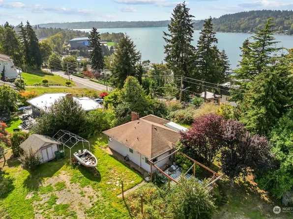 6812 Lake Washington Boulevard SE, Newcastle, WA 98056