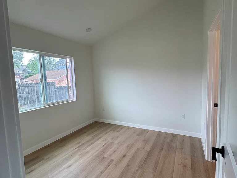 826 Juanita Dr #A — Photo 6