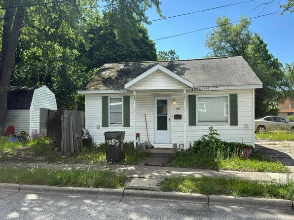 1057 Burton Rd, Muskegon, MI 49442