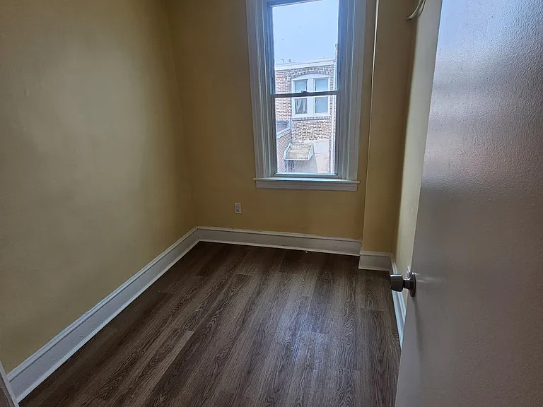 2126 S Norwood St — Photo 9