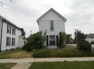 823 W 3rd St, Marion, IN 46952