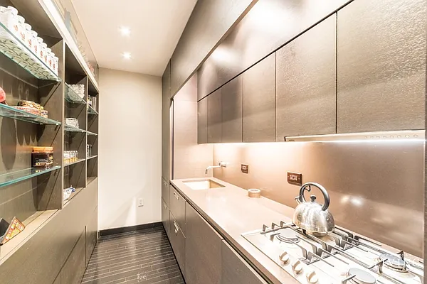 Rented by NY Living Solutions | media 23