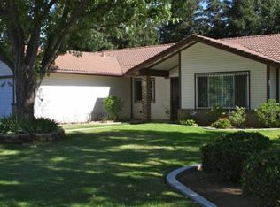 2364 Sample Ave, Clovis, CA 93611