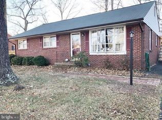 39 Blair Rd, Fredericksburg, VA 22405