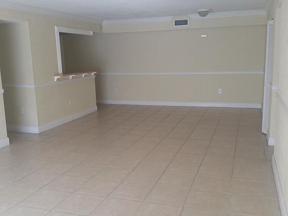 counter to dining space