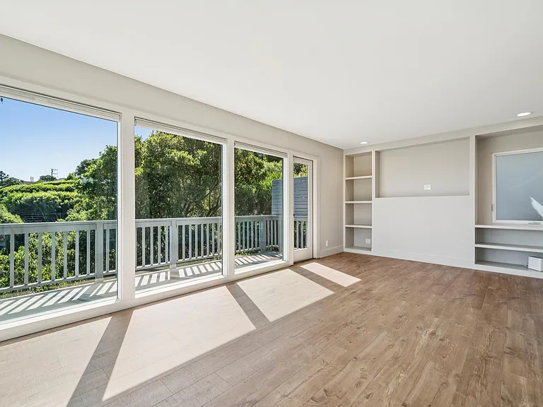 126 Edwards Ave #126 — Photo 3