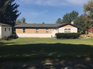 60558 N Lakeshore Dr, Lawrence, MI 49064