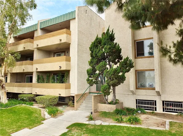 12121 Centralia St Unit 206, Lakewood, CA 90715