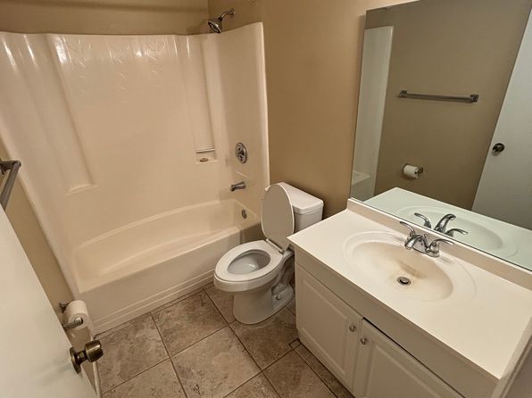 3999 NW Cinnamon Cir #3999