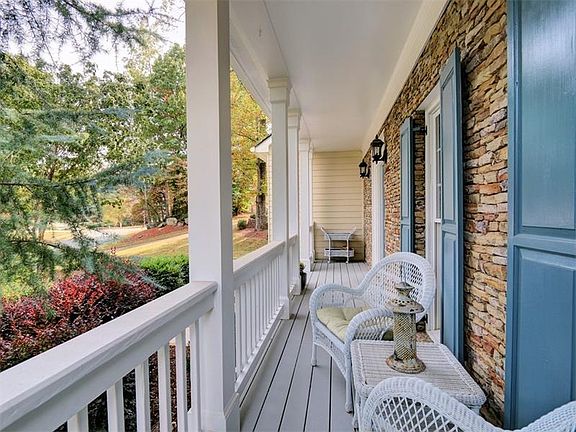 3rd image of 4111 Devon Wood Dr NE