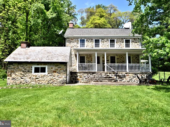 58 Groff Rd, Bechtelsville, PA 19505