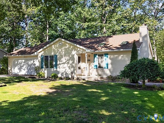 3rd image of 345 Cooper Dr