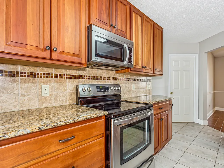 1136 Crane Cove Blvd — Photo 24