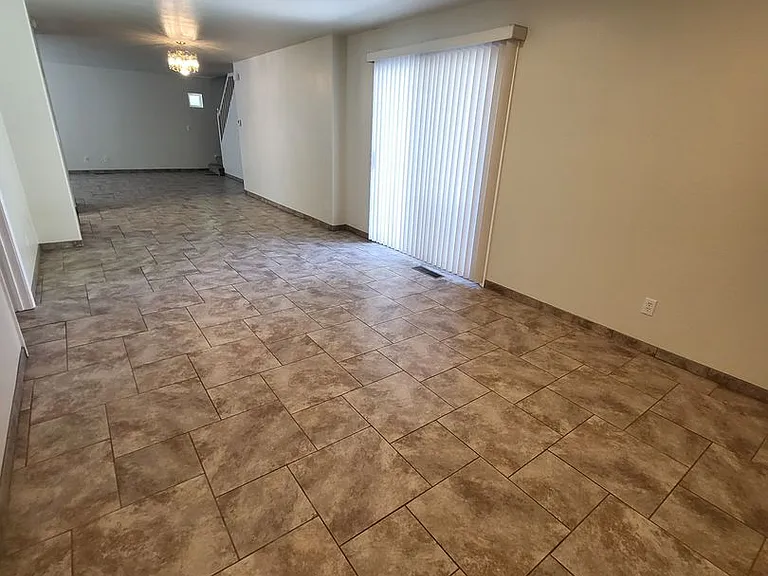 1436 Gregg St — Photo 6