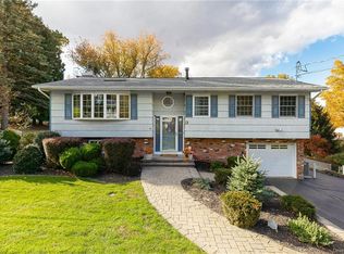 3 Adams Dr, Stony Pt, NY 10980