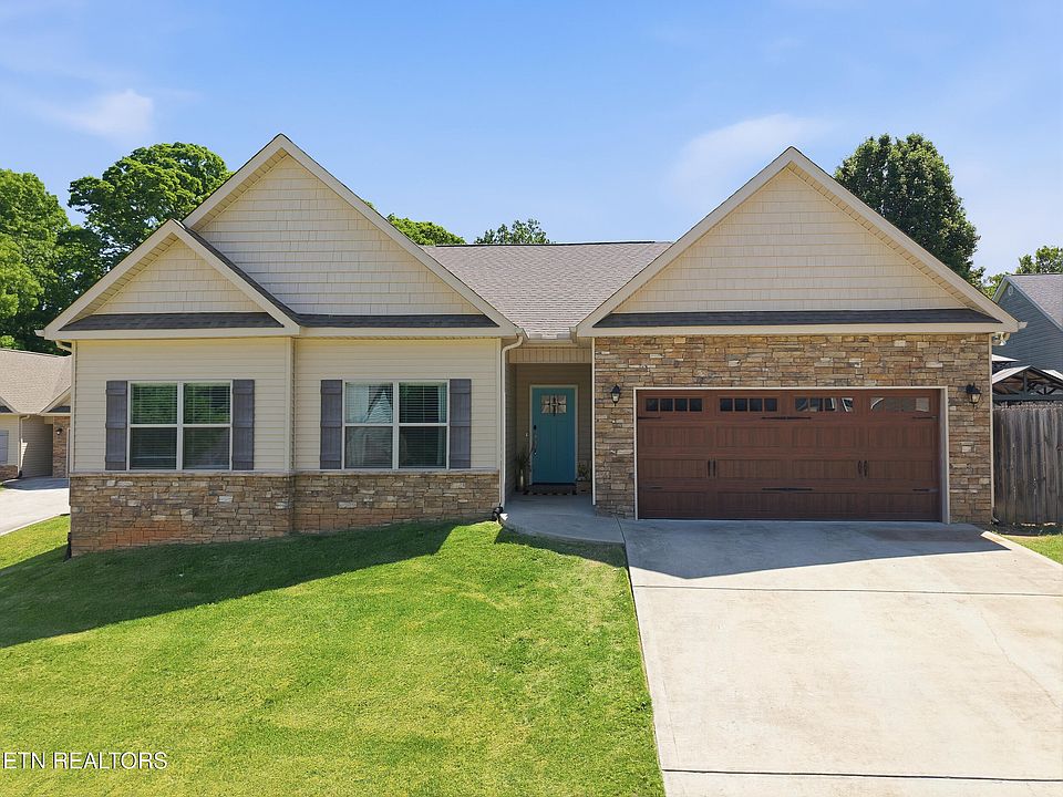 1st image of 814 Mackenzie Dr