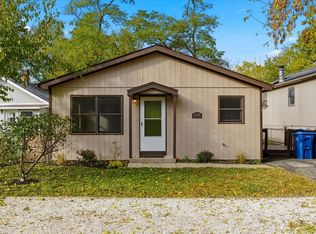 37446 E Park Ln, Lake Villa, IL 60046