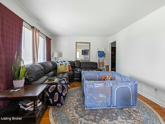 3rd image of 8007 Trillium Dr