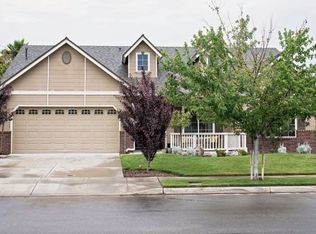 1060 Freedom Dr, Lemoore, CA 93245