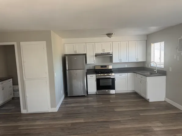 566 Benjamin St, Rialto, CA 92376