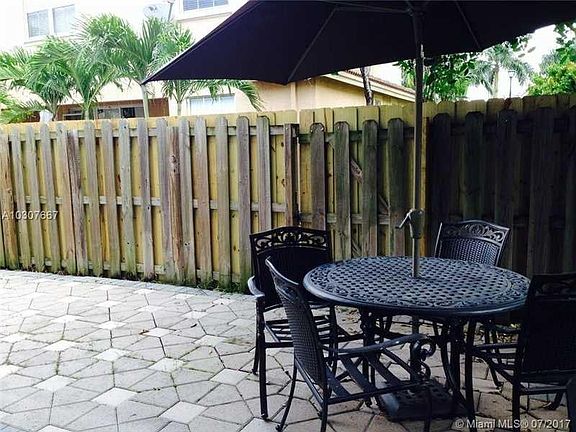 5th image of 8527 NW 108th Ct