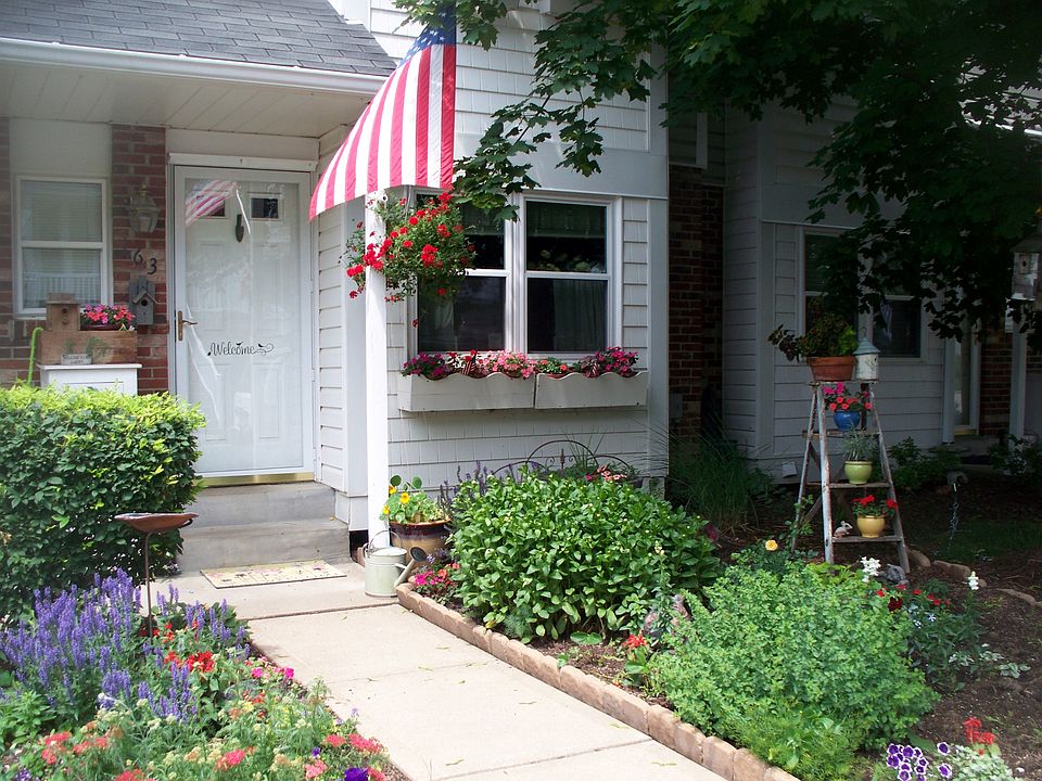 1st image of 163 Old Village Ln
