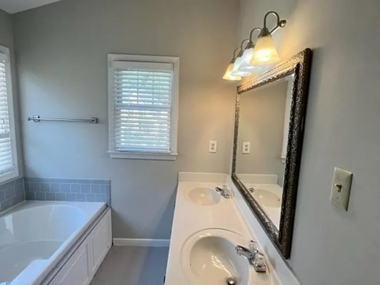 5736 Lake West Ter — Photo 27