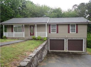 101 Crest Cir, Ringgold, GA 30736