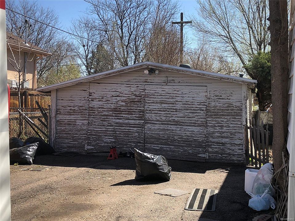 2nd image of 74 S Harlan St
