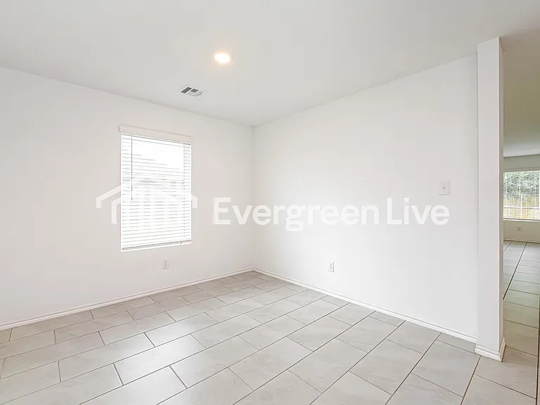 10905 SW 22nd St — Photo 11