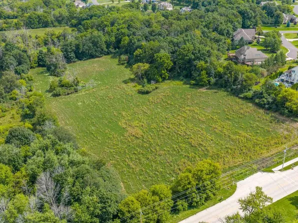 Lt0 MAPLE AVENUE, Sussex, WI 53089