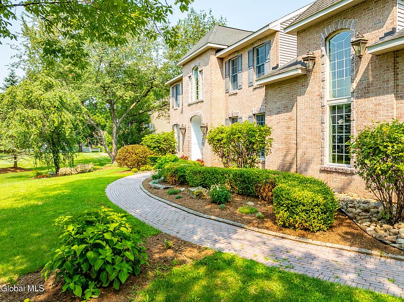 3rd image of 24 Forest Drive