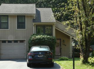 186 Thimbleberry Rd, Malta, NY 12020