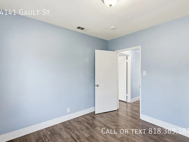 14141 Gault St — Photo 15