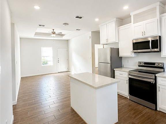 3rd image of 7006 N 56th St