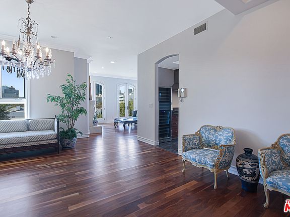 3rd image of 132 S Crescent Dr APT 402